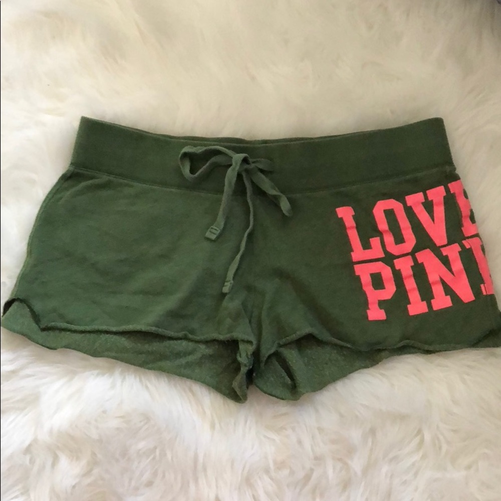 Army green VS PINK sweat shorts